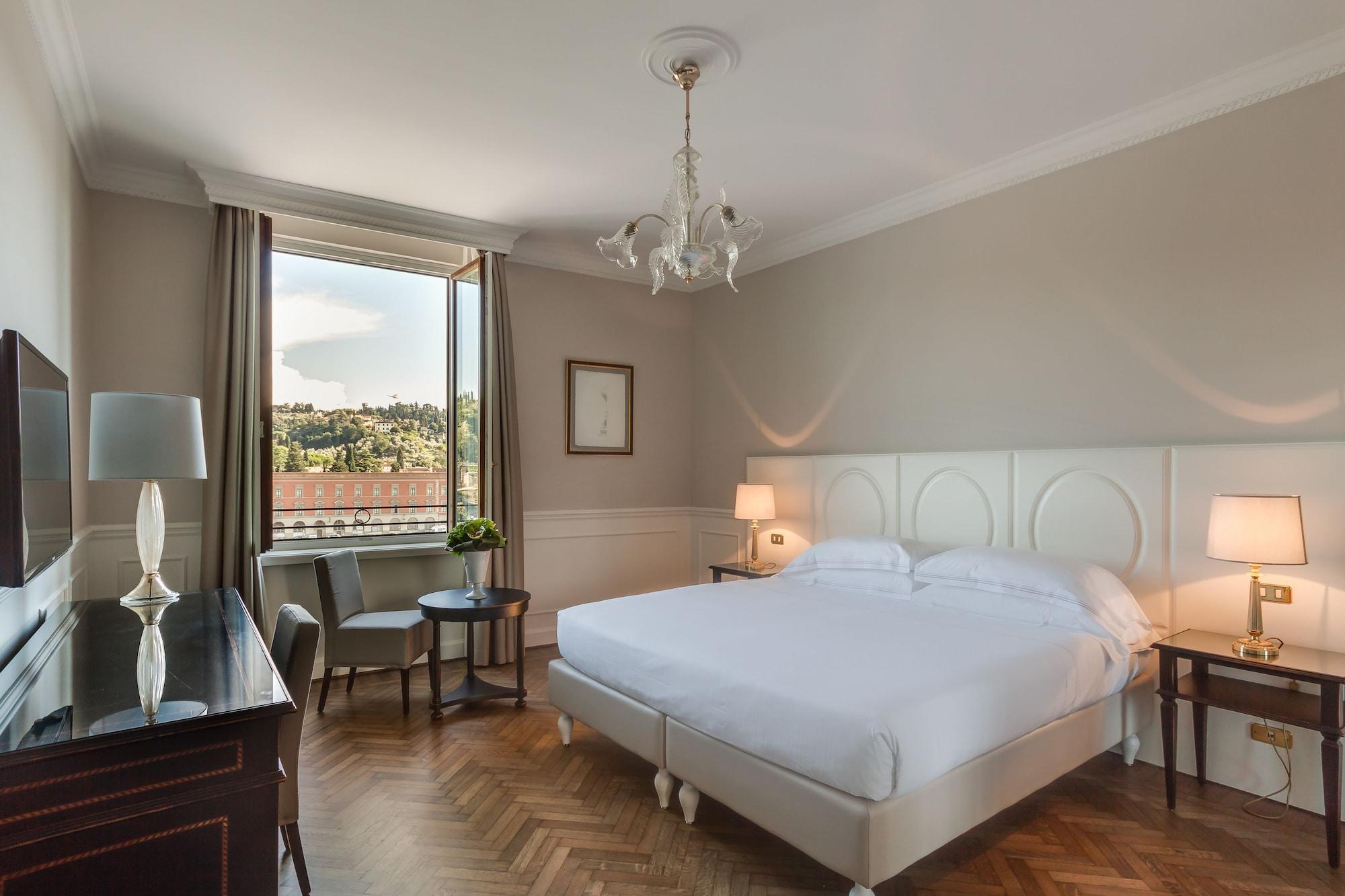 Plaza Lucchesi Hotel 4*